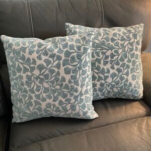 Throw pillows
